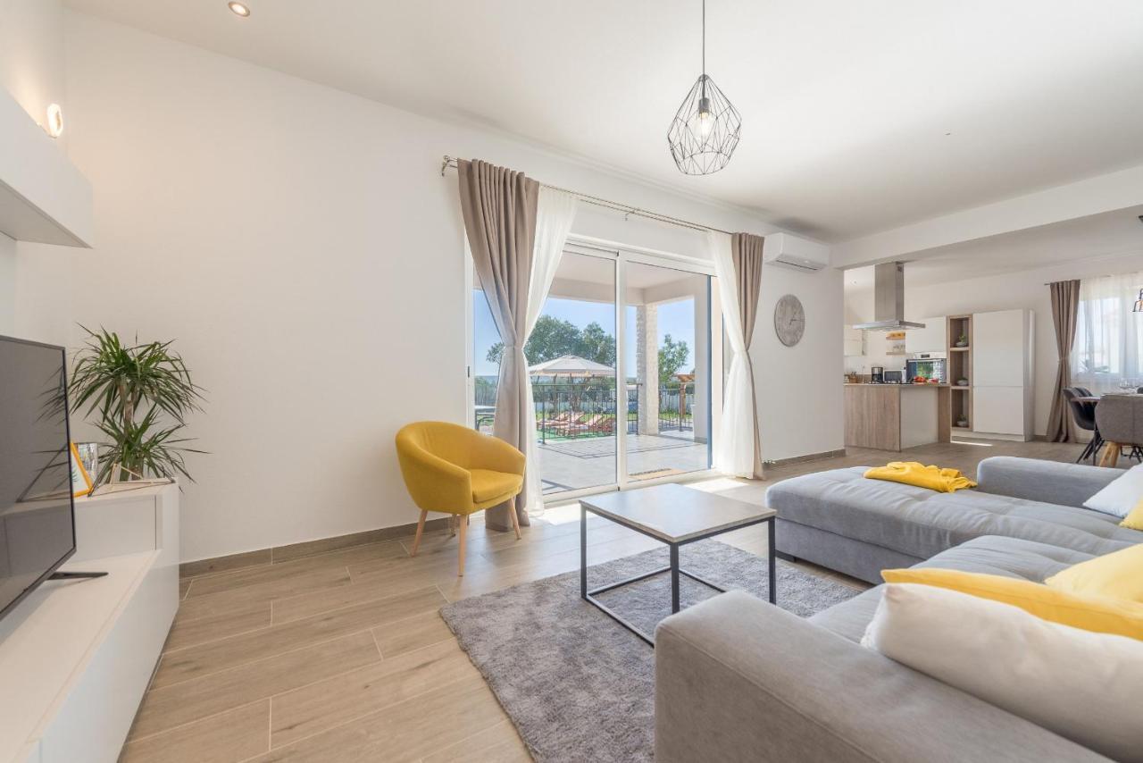 Villa Tara Zadarvillas Tinj 외부 사진